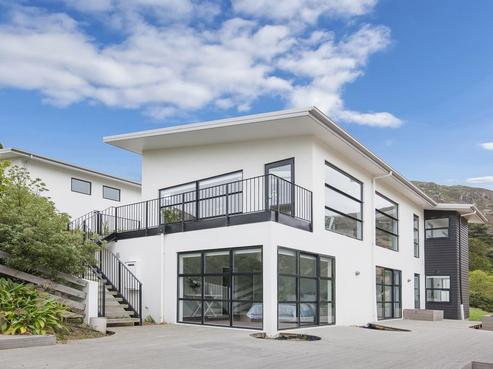 12 Hyllton Heights, Lyttelton