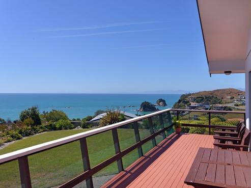 8D Rowling Road, Kaiteriteri