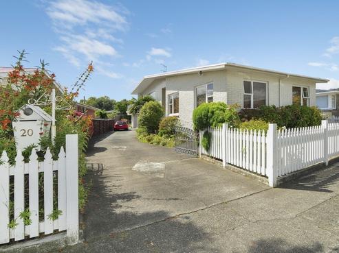 20 Percy Cameron Street, Avalon