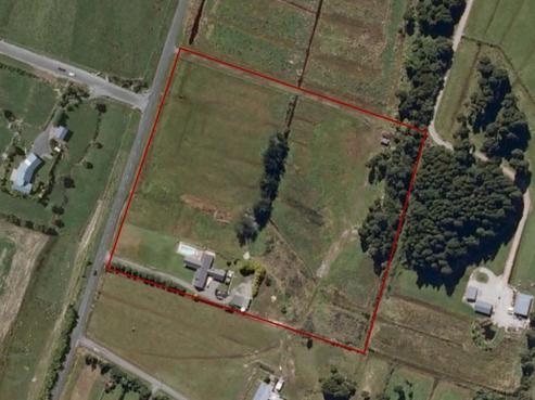209 Coulson Road, Paroa