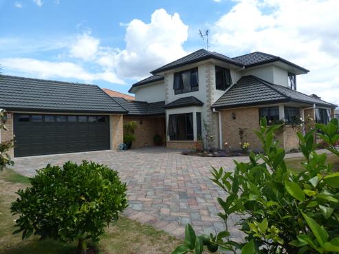 12 Huntington Drive, Huntington