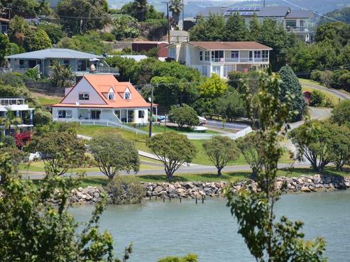 280 Beach Road, Onerahi
