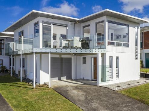 52 Seaview Road, Castor Bay