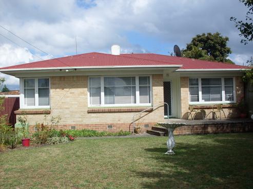 5 Masefield Drive, Enderley