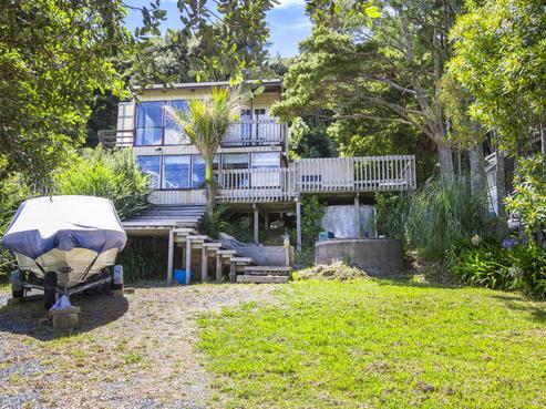 47 Clinton Road, Tawharanui Peninsula