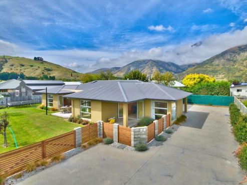 8 Coburn Place, Lake Hayes Estate