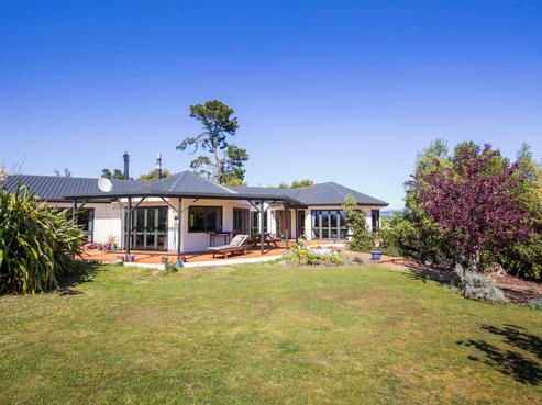 147 Eighty Eight Valley Road, Wakefield