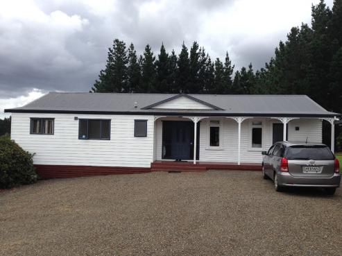 494 Pinnacle Hill Road, Bombay