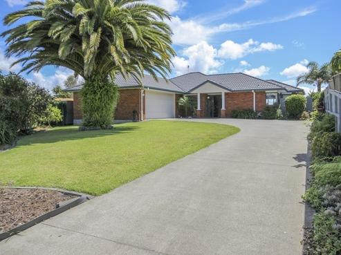103 College Place, Poike