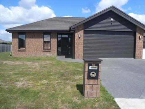 166 Saint James Drive, Huntington