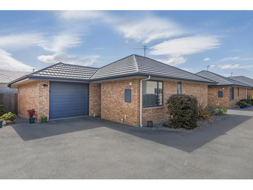 2/42 Sawyers Arms Road, Northcote