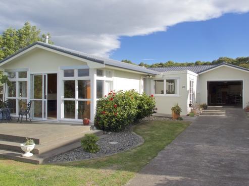 94 Beach Road, Haumoana