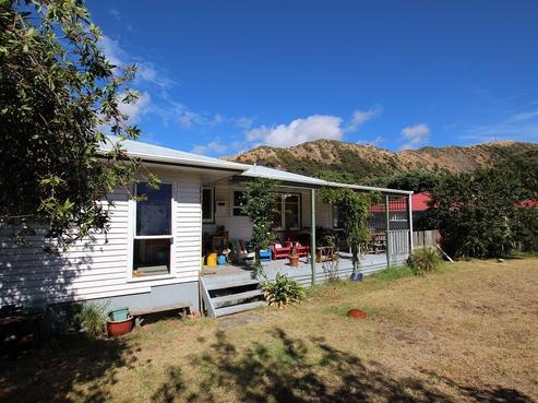 95 Tilley Road, Paekakariki