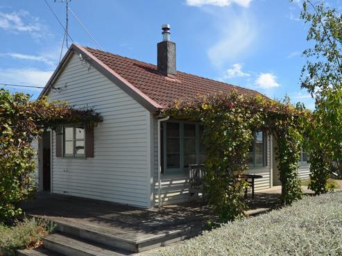 28 Strasbourge Street, Martinborough