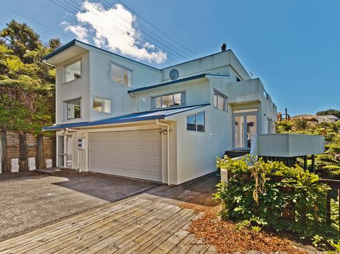 2/302 Glenvar Road, Torbay