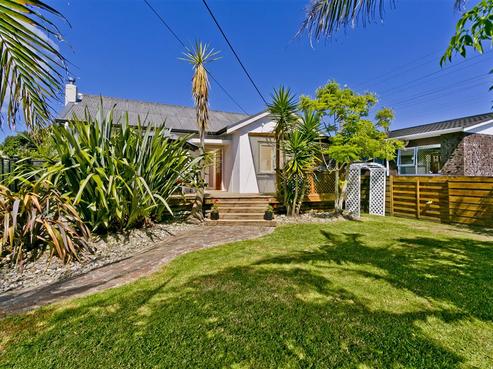 92 Eversleigh Road, Belmont
