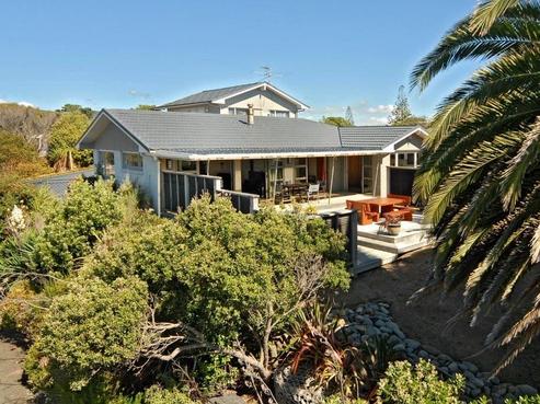 10 William Street, Waikanae Beach