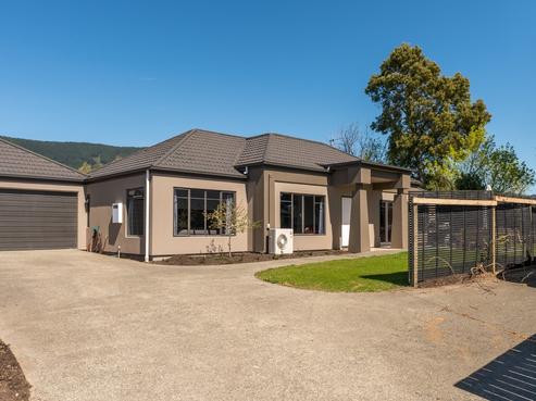 32 Heritage Crescent, Richmond