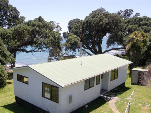 7235B State Highway 35, Te Kaha