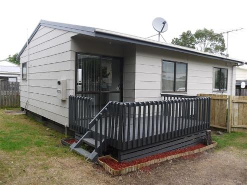 2/25 Takanini Road, Takanini