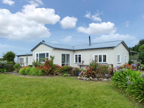 745 Whakapirau Road, Maraekakaho