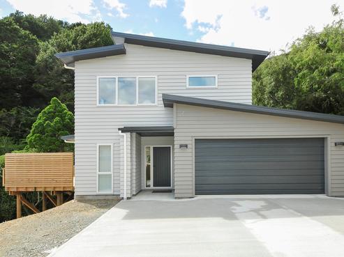 206A Whites Line East, Waiwhetu