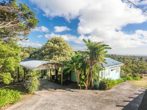 215 Golf Road, Titirangi