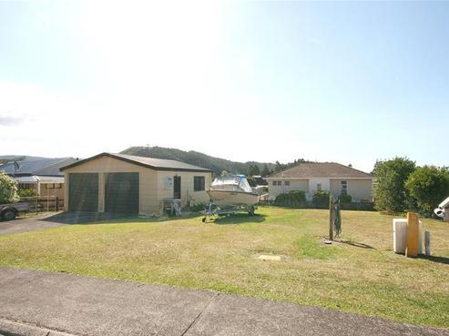 100 Fernleigh Glade, Whangamata