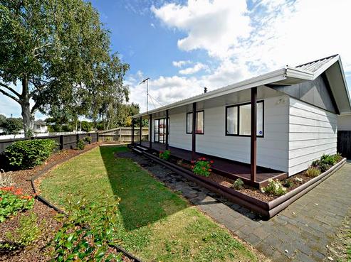 27B Tairere Crescent, Rosehill