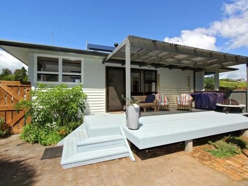 18 Nash Street, Marfell