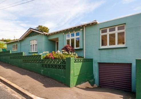100 Neidpath Road, Mornington