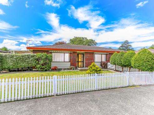 2/39 Swanson Road, Henderson