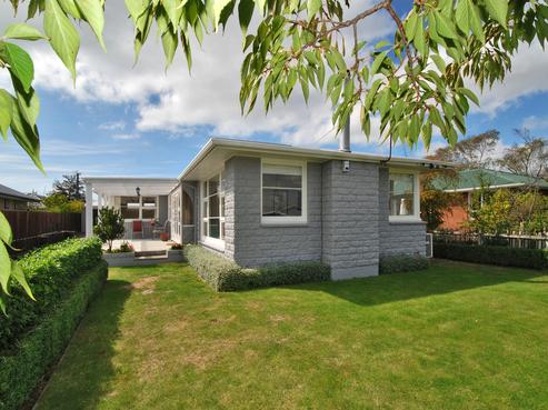 40 Greenhaven Drive, Burwood