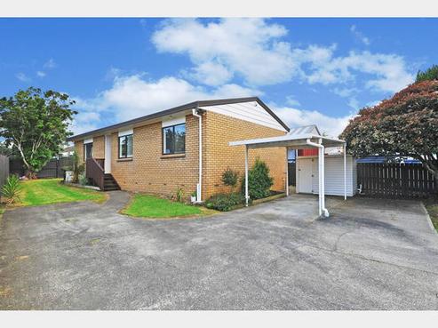 8A Barcroft Place, Clendon Park
