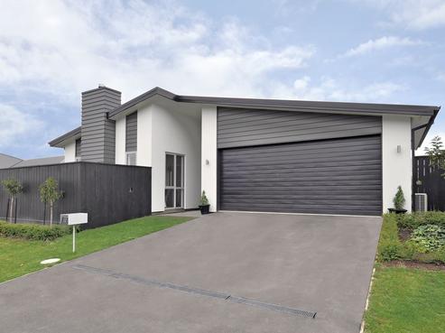 12 Eastfield Drive, Lincoln