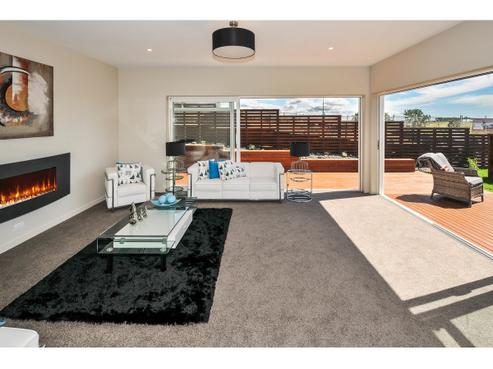 14 Greenlink Rise, Long Bay