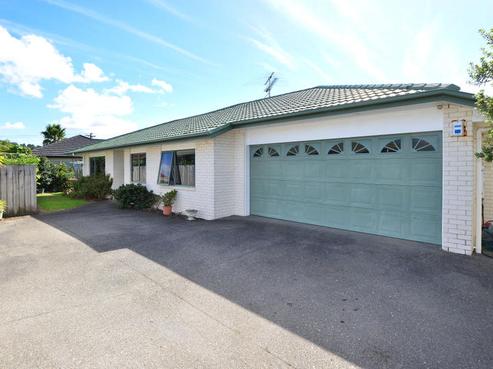 2/25 Edward Avenue, Orewa