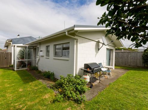 9A Karamu Street, Strandon