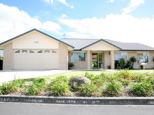 11 Ernest Shackleton Place, Waiuku