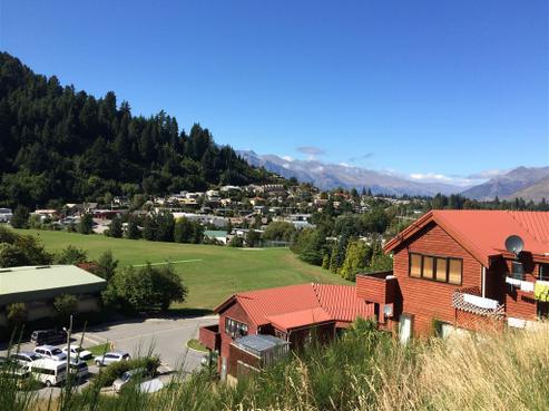 62 Fryer Street, Queenstown Central