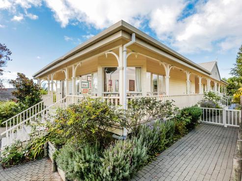 12 Astrolabe Place, Gulf Harbour
