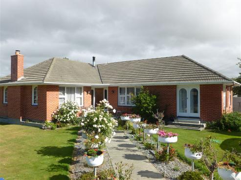 37 West Town Belt, Rakaia