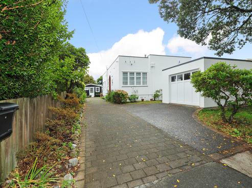 59 Hall Crescent, Epuni