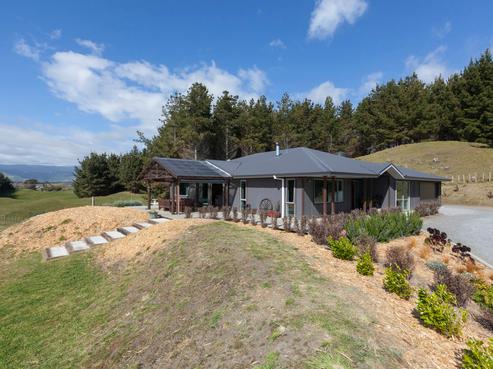 96 Harakeke Road, Otaki