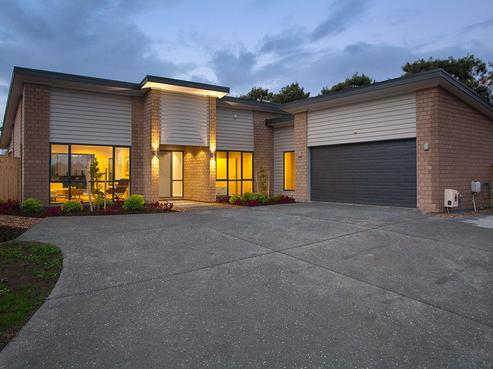 118 Pohutukawa Parade, Riverhead