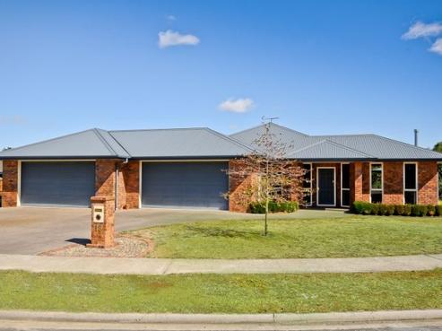 13 Grace Avenue, Leamington