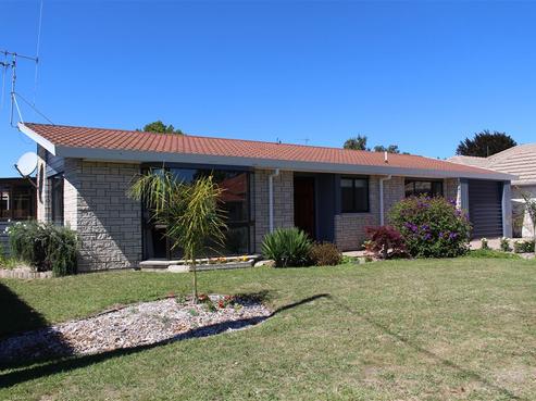 66 Chaucer Street, Leamington