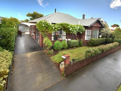 16 Kirkcaldy Street, South Dunedin