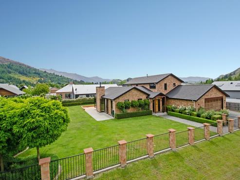 10 Mathias Terrace, Arthurs Point