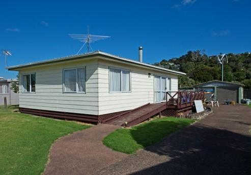 6 Blake Street, Surfdale
